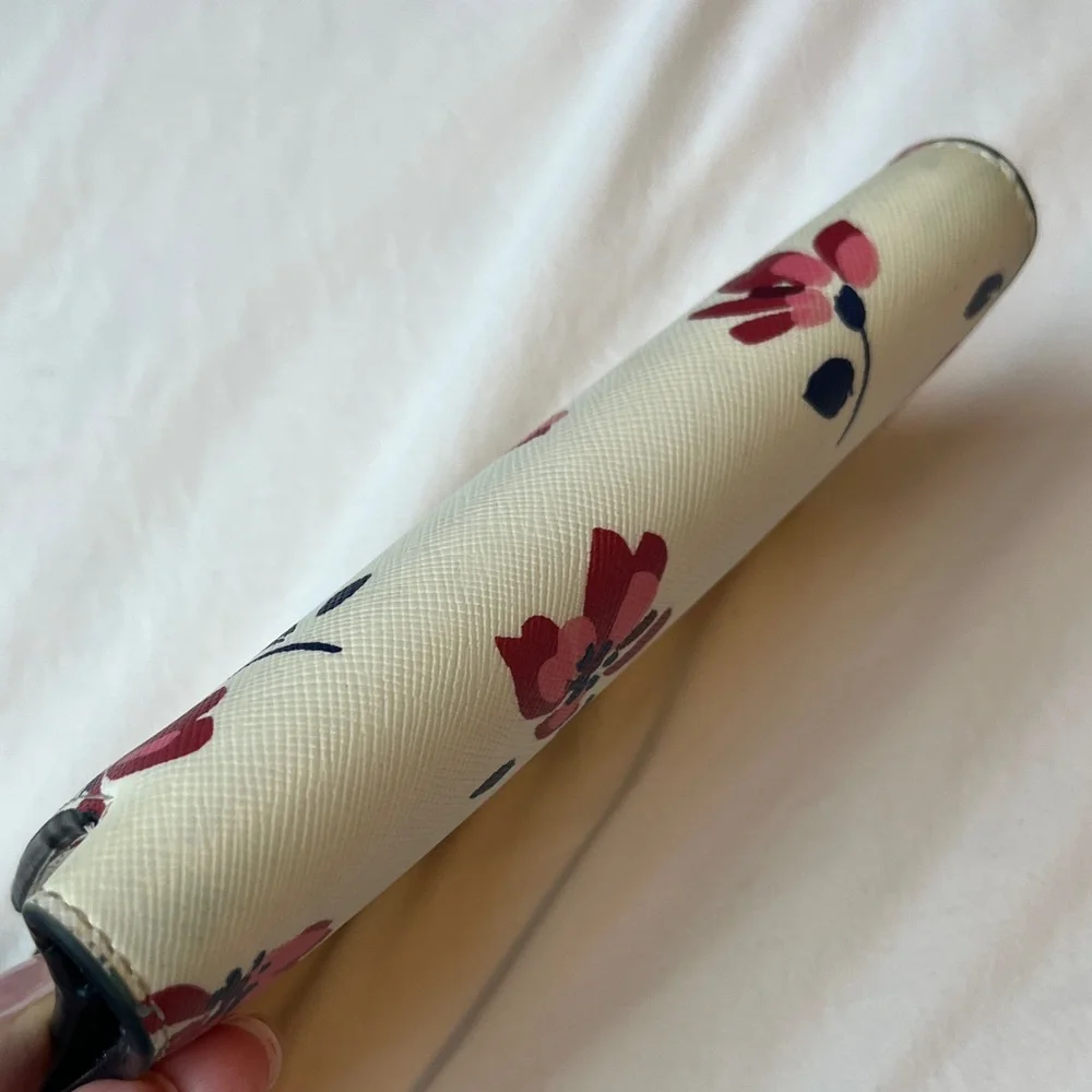 Kate Spade White and Pink Floral Wallet